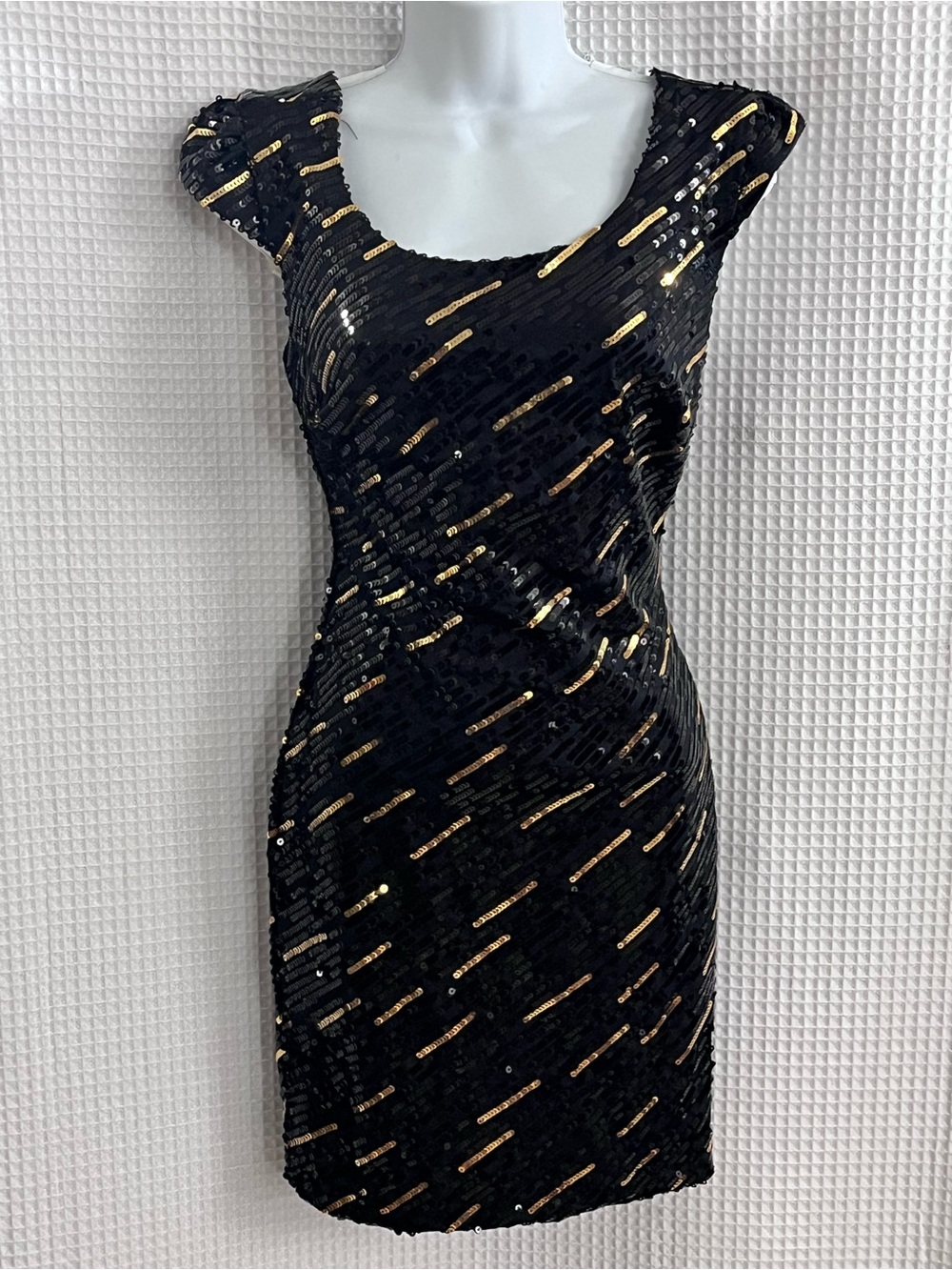 Jodi Kristopher Black & Gold Sequin Midi Dress size small